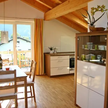 Schmid Ursula Apartman *
